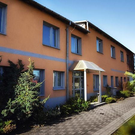 Atmosfera Hotell Zyrardow Exteriör bild